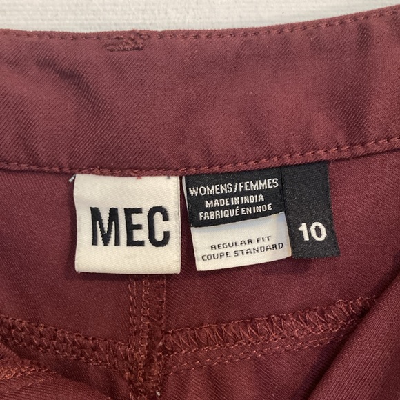 MEC twill shorts 4” inseam - Picture 3 of 4